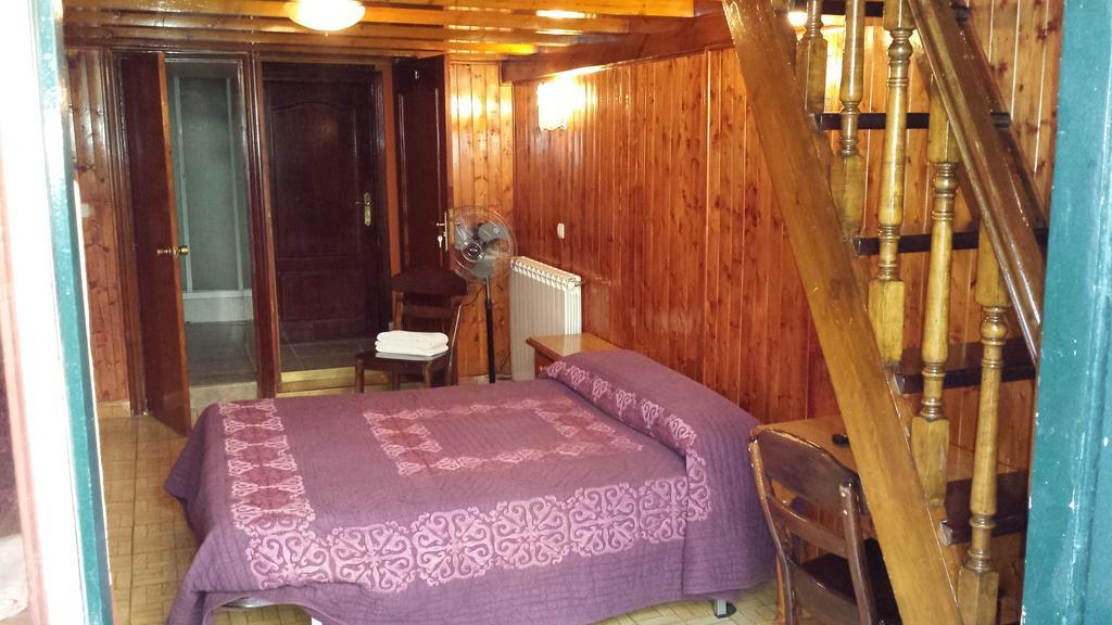 Hostal Rico Madrid Room photo