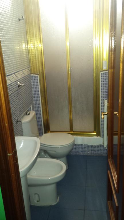 Hostal Rico Madrid Exterior photo